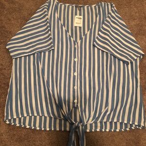 💙🤍Stripe Blue and White Crop Top🤍💙